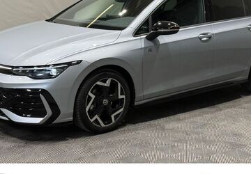 VW Golf 8.669 km 34.930 &euro; Torgau 04860