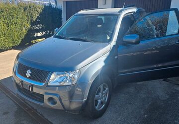 Suzuki Grand Vitara 82.820 km 7.200 &euro; Weil 86875