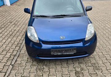 Daihatsu Sirion 114.000 km 1.999 &euro; Aachen 52068