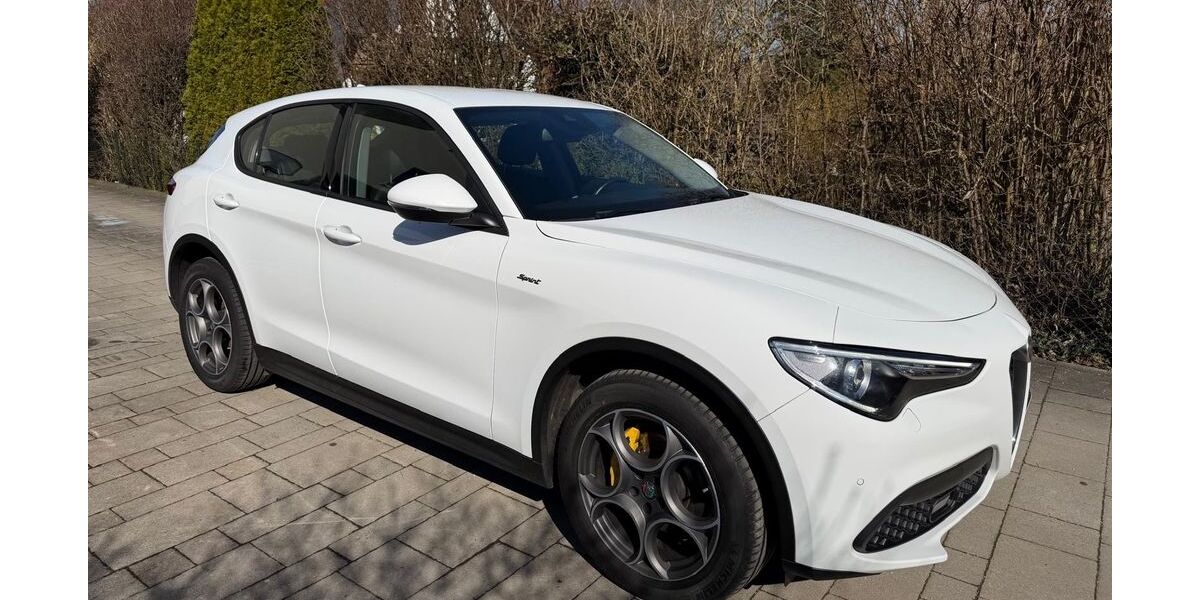 Alfa Romeo Stelvio 89.000 km 24.799 &euro; Ergolding 84030