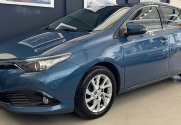 Toyota Auris 134.000 km 7.999 &euro; Schwerte 58239