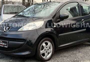 Peugeot 107 168.578 km 2.399 &euro; Ludwigshafen am Rhein 67065