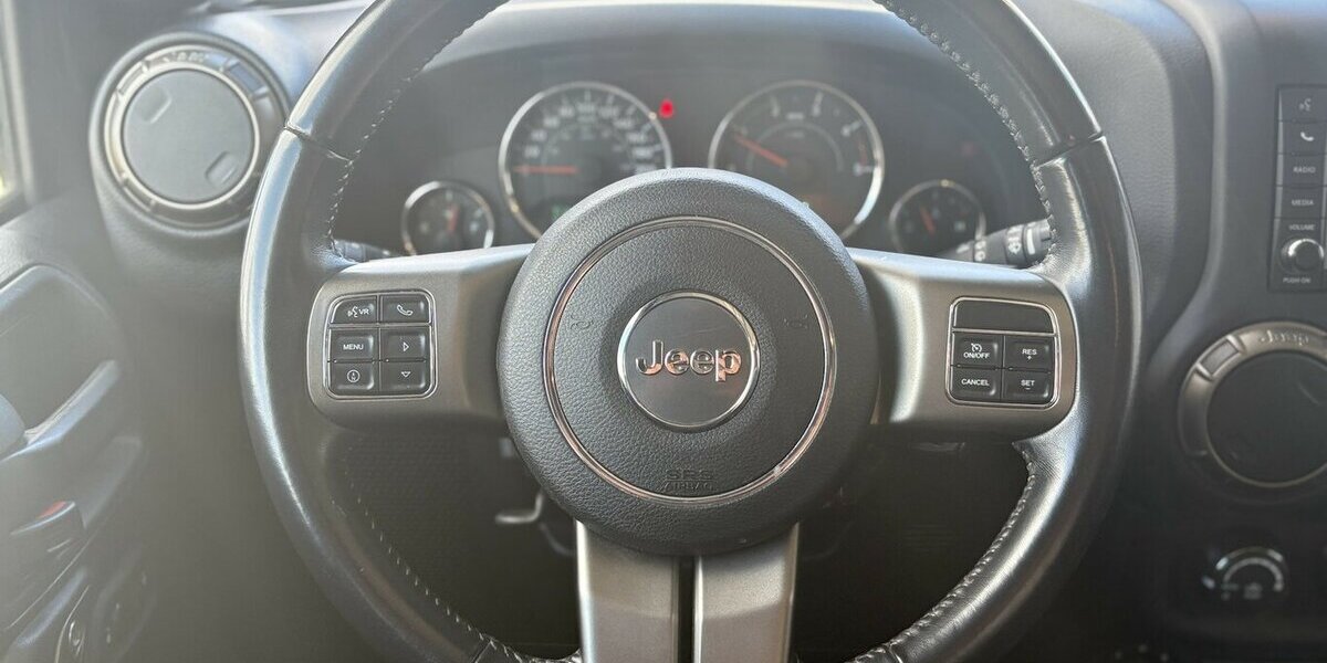 Jeep Wrangler Unlimited Golden Eagle 4x4/ALPINE/AHK 79.124 km 32.900 &euro; Villingen-Schwenningen 78054