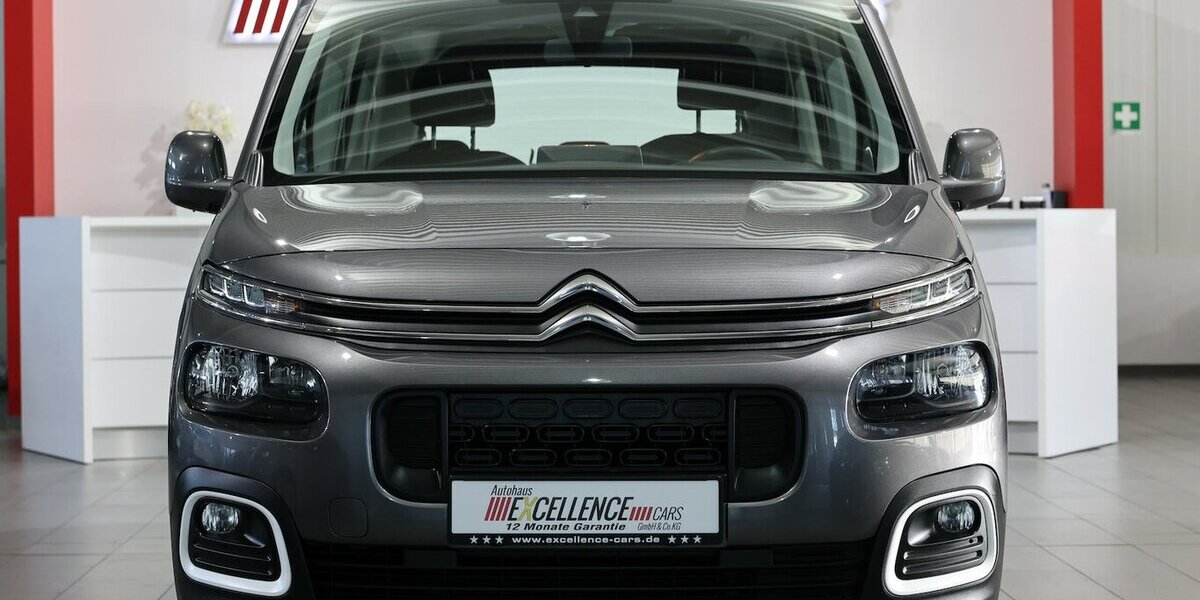 Citroen Berlingo 1.5 BLUE-HDI FEEL XL130 / 7-SITZER / 136.000 km 14.221 &euro; Hamm 59077