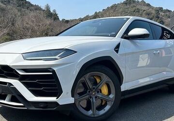 Lamborghini Urus 15.949 km 137.000 &euro; Tokorozawa 