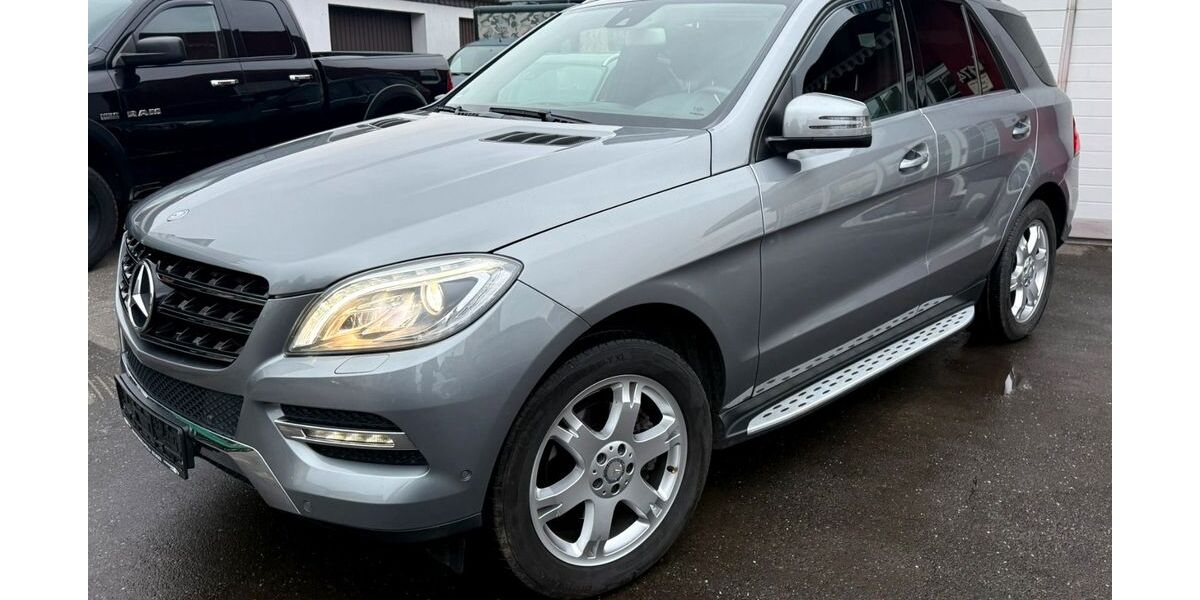 Mercedes-Benz ML 350 125.000 km 26.900 &euro; Solingen 42659