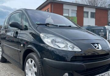 Peugeot 1007 106.000 km 2.990 &euro; Berlin 10551