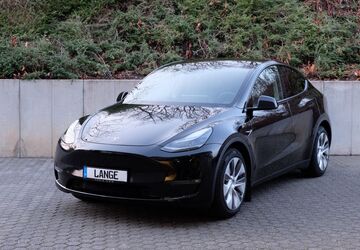 Tesla Model Y 29.493 km 40.980 &euro; Köln 50996