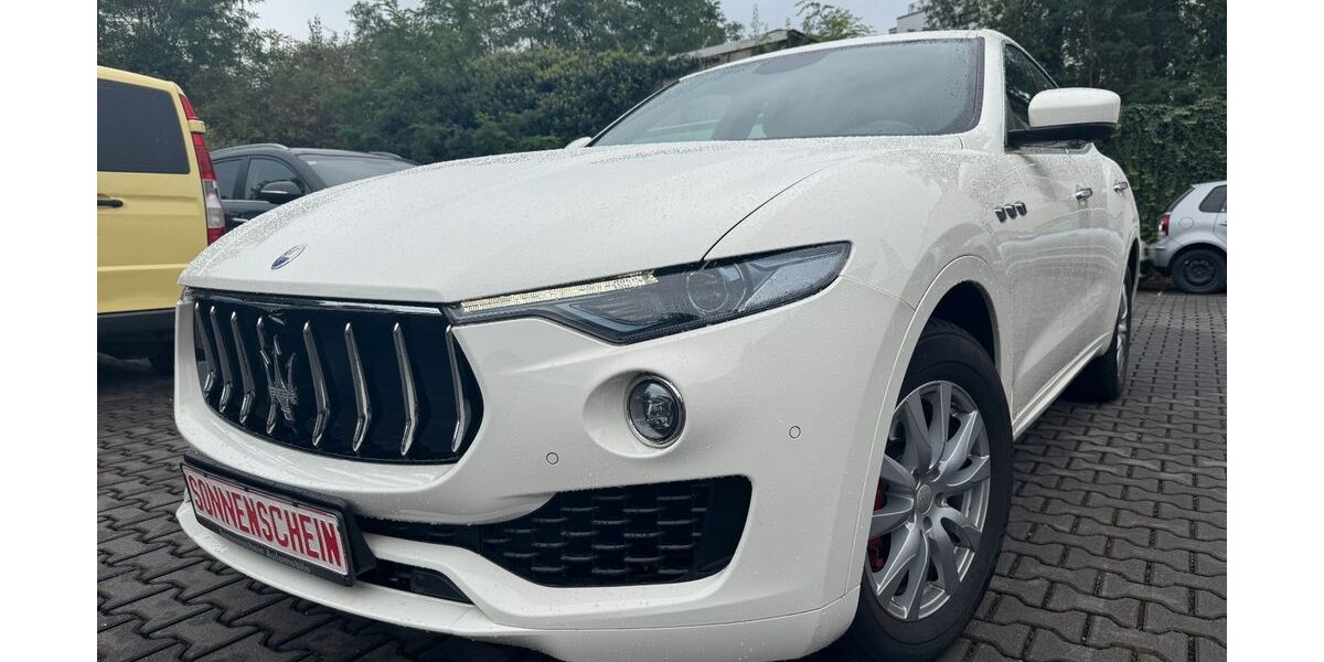 Maserati Levante 154.900 km 33.900 &euro; Mainz 55120