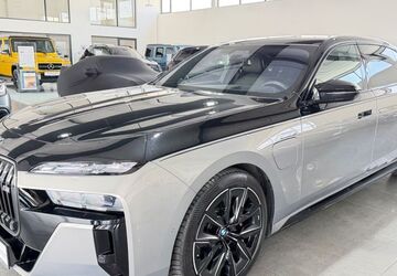 BMW M760 47.235 km 139.990 &euro; Hanau/Nähe Airport Frankfurt/M 63456