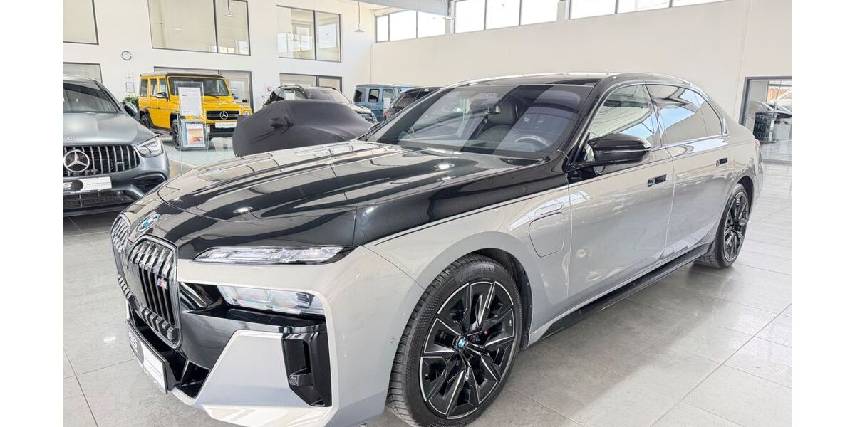 BMW M760 47.235 km 139.990 &euro; Hanau/Nähe Airport Frankfurt/M 63456