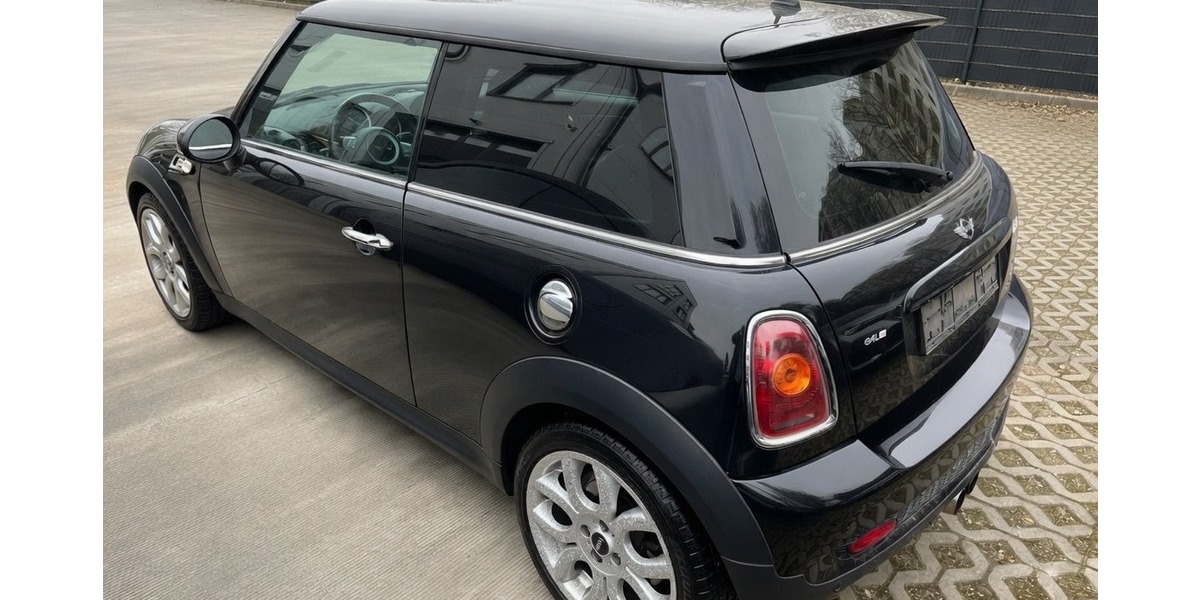 Mini Cooper_S_Chili_Xenon_1.Hand_BMW_Scheckheft_MINI 119.106 km 6.500 &euro; Berlin 10247
