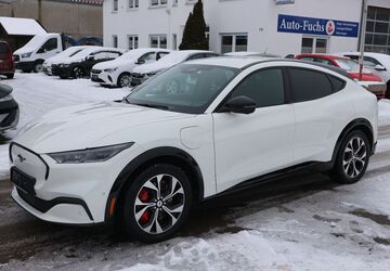 Ford Mustang Mach-E 18.400 km 33.500 &euro; Ellwangen - Neunstadt 73479