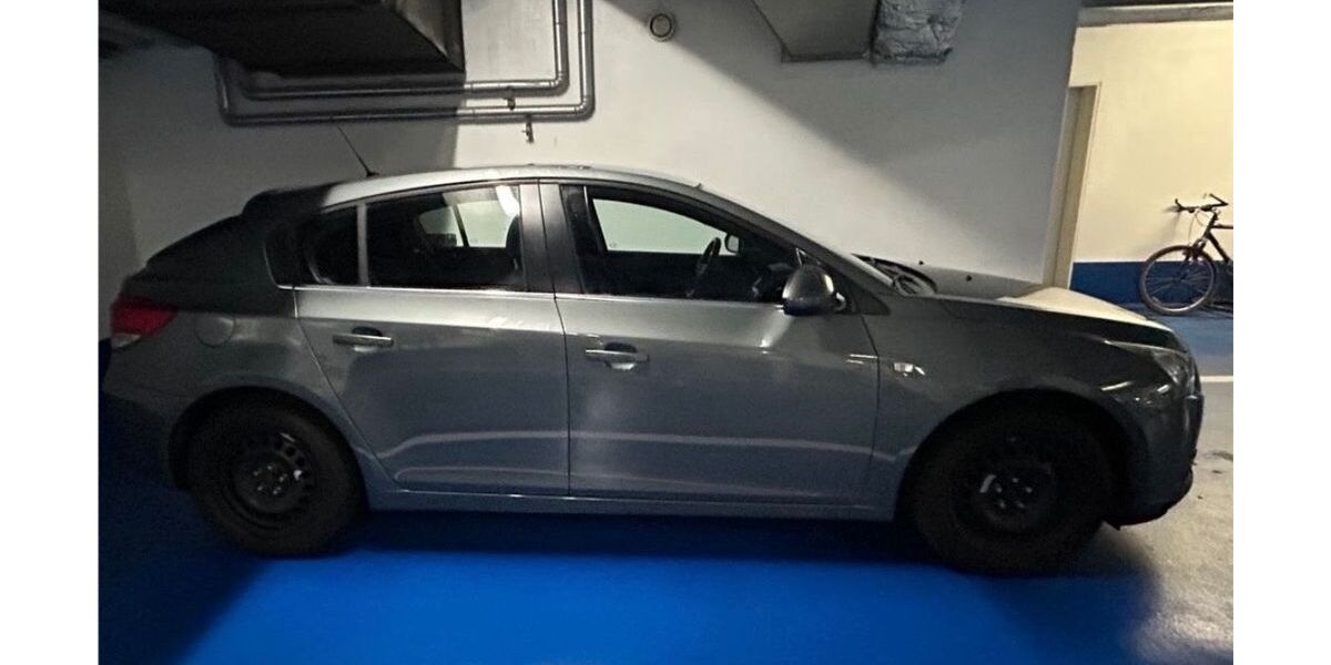 Chevrolet Cruze 124.000 km 4.499 &euro; Erfurt 99099