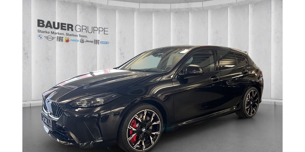 BMW 118 2.500 km 51.460 &euro; Flensburg 24941