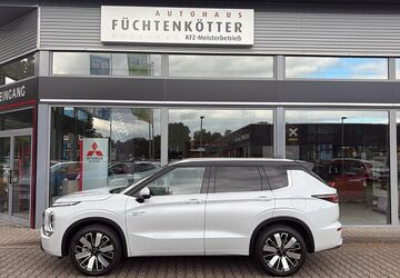 Mitsubishi Outlander 7.500 km 52.450 &euro; Warendorf 48231