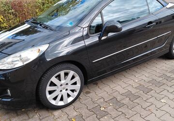 Peugeot 207 112.000 km 3.200 &euro; Vöhringen 89269