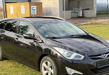 Hyundai i40 203.000 km 5.900 &euro; Ziesar 14793