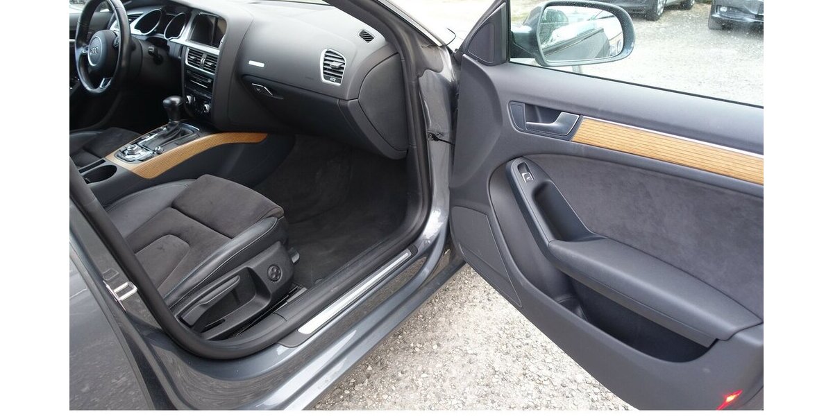 Audi A5 3.0 TDI quattro Bi-Xenon Standh. PDC Kamera S-L 146.000 km 17.950 &euro; Neumarkt/OPf 92318