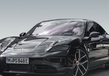 Porsche Taycan 9.900 km 126.970 &euro; München 81477