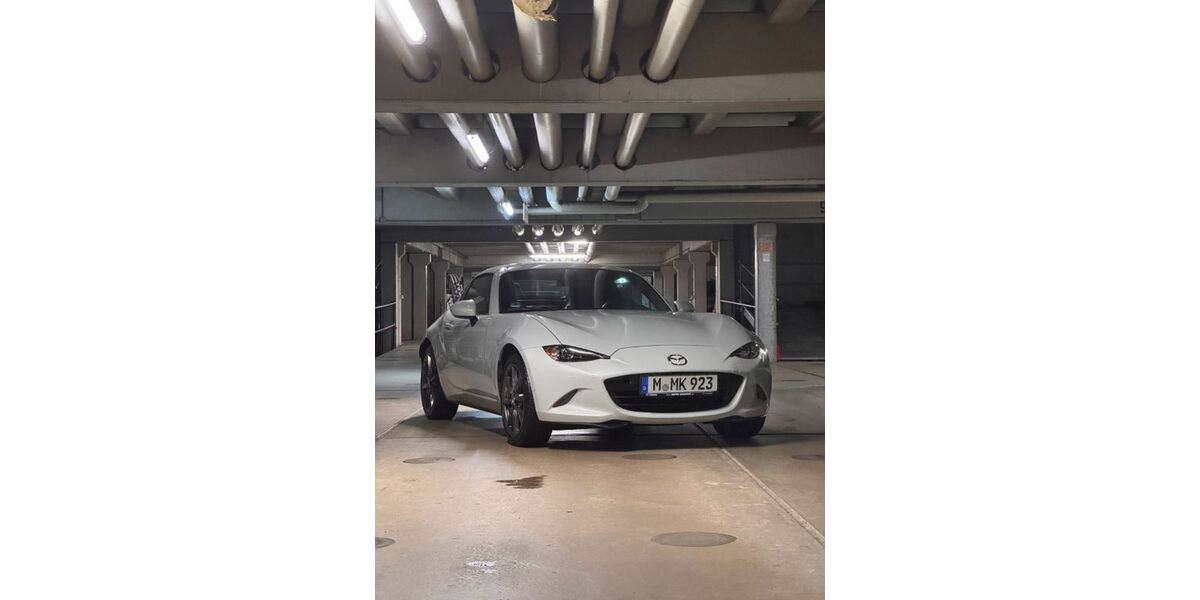 Mazda MX-5 108.000 km 18.900 &euro; München 81739