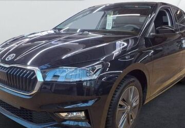 Skoda Fabia 8.034 km 21.630 &euro; Mitterteich 95666