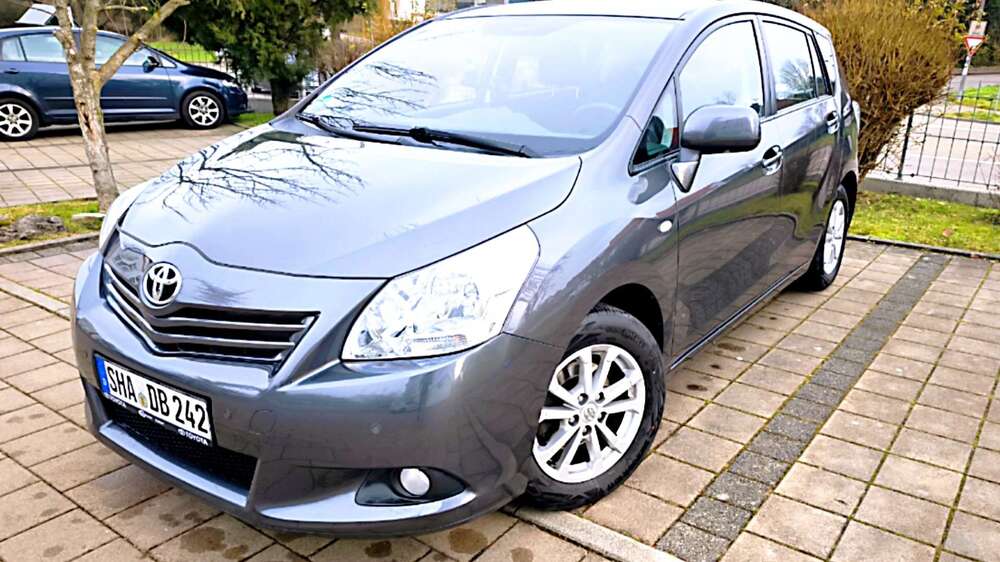 Toyota Verso 88.096 km 11.950 &euro; Schwäbisch Hall, Landkreis (Baden-Württemberg) 74523