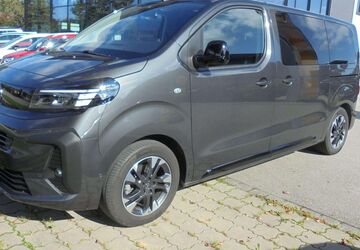 Opel Zafira Life 8.500 km 48.990 &euro; Petting 83367