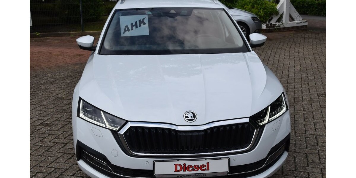 Skoda Octavia Combi 2,0 TDI DSG Style Matrix*AHK*ACC 109.200 km 19.980 &euro; Rastede 26160