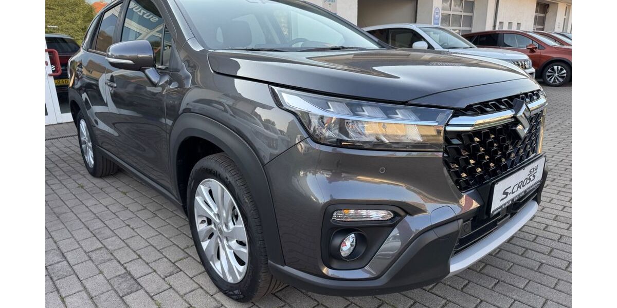 Suzuki (SX4) S-Cross 22.400 km 23.699 &euro; Amt Wachsenburg OT Ichtershausen 99334