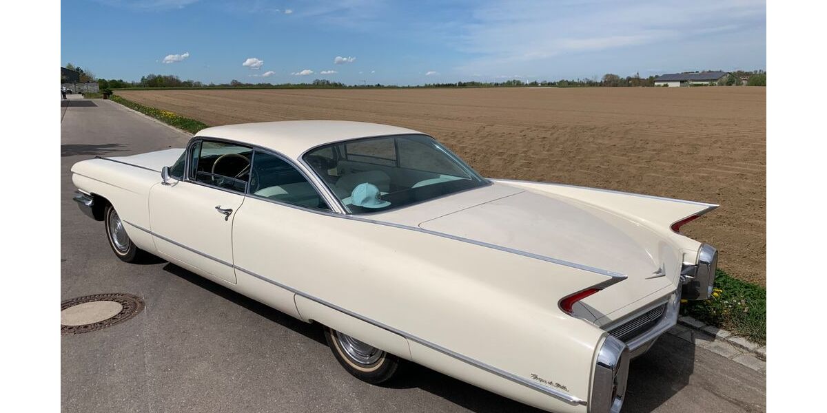 Cadillac Andere 111.111 km 28.900 &euro; Kissing 86438