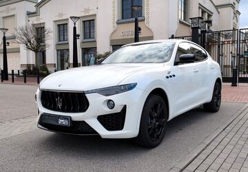 Maserati Levante 51.322 km 53.497 &euro; Kösching 85092