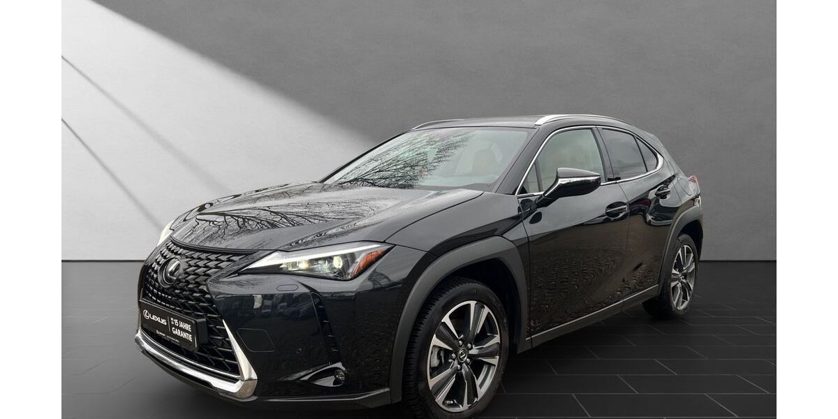 Lexus UX 21.190 km 31.250 &euro; Wesel 46485