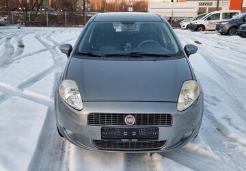 Fiat Grande Punto 64.500 km 4.500 &euro; Sulzbach-Rosenberg. 92237