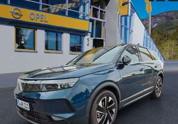 Opel Grandland X 5.900 km 38.990 &euro; Großenlüder-Müs 36137