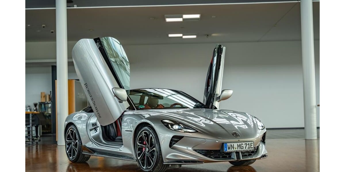 MG Cyberster 3.000 km 64.890 &euro; Waiblingen 71332