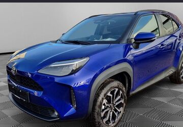 Toyota Yaris Cross 1.500 km 31.995 &euro; Kölpinsee 17459