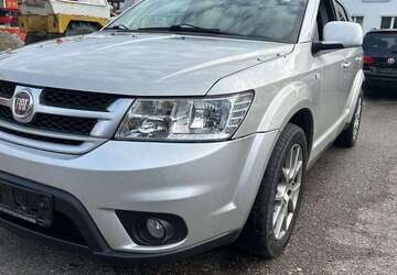 Fiat Freemont 125.100 km 9.999 &euro; Raubling 83064