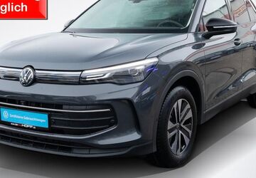 VW Tiguan 5.000 km 44.475 &euro; Troisdorf-Spich 53842