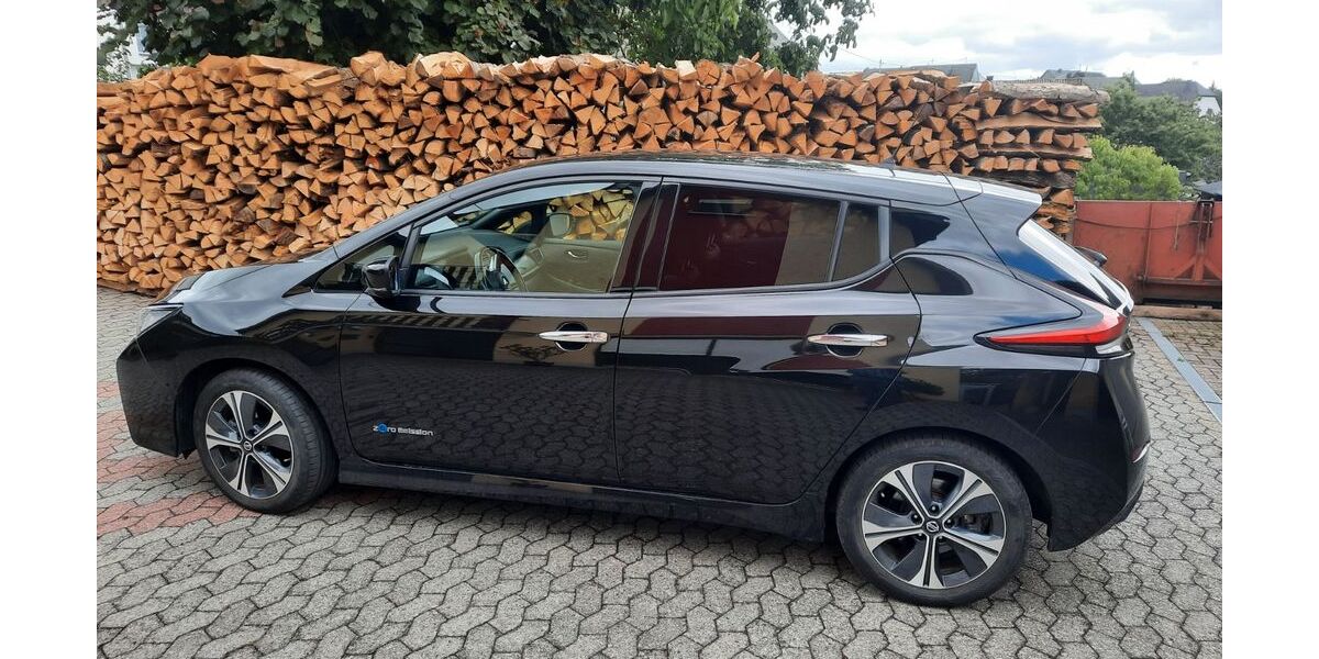 Nissan Leaf 65.000 km 15.990 &euro; Büchel 56823