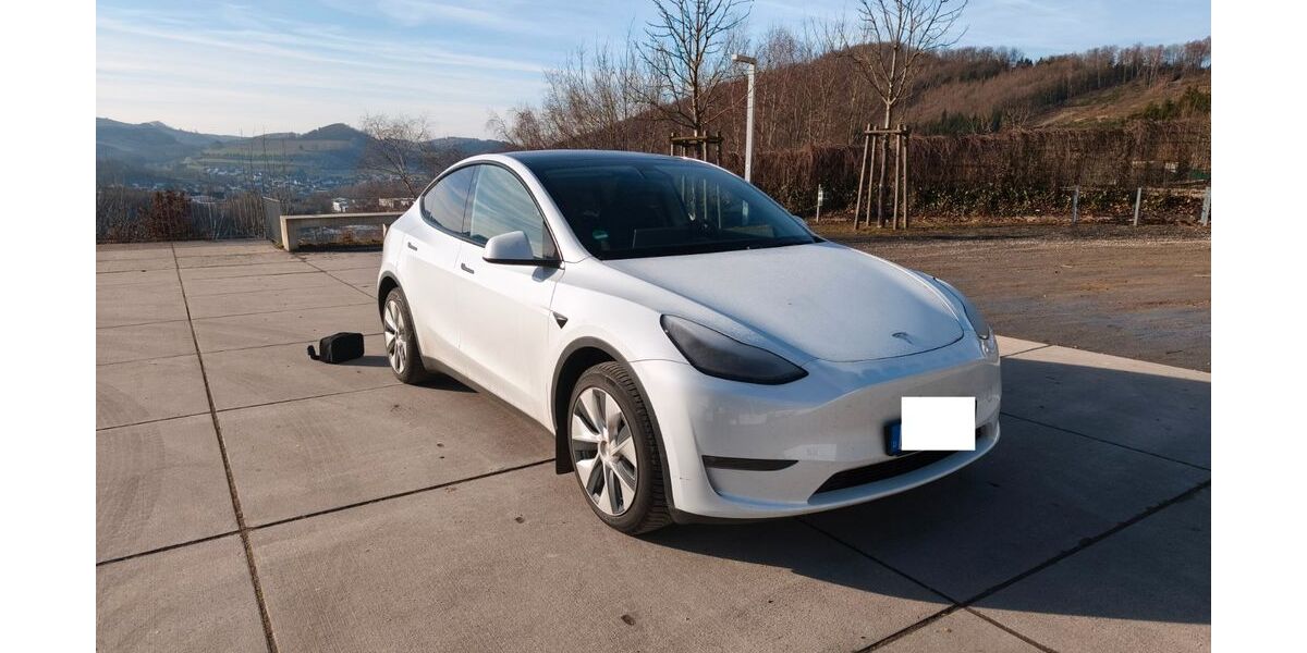 Tesla Model Y 48.000 km 32.242 &euro; Lennestadt 57368