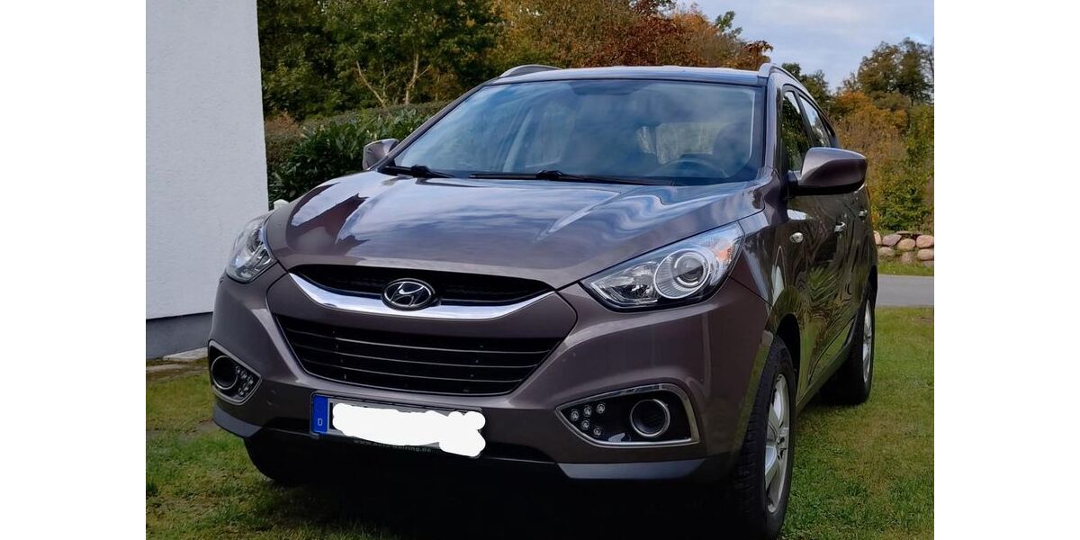 Hyundai ix35 143.000 km 7.999 &euro; Tessin 18195