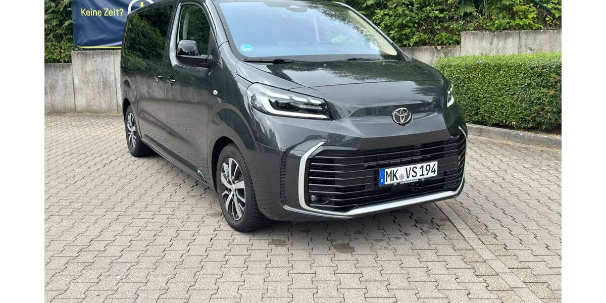 Toyota Proace (Verso) 2.299 km 46.990 &euro; Lüdenscheid 58511