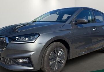 Skoda Fabia 19.497 km 21.980 &euro; Düsseldorf 40233
