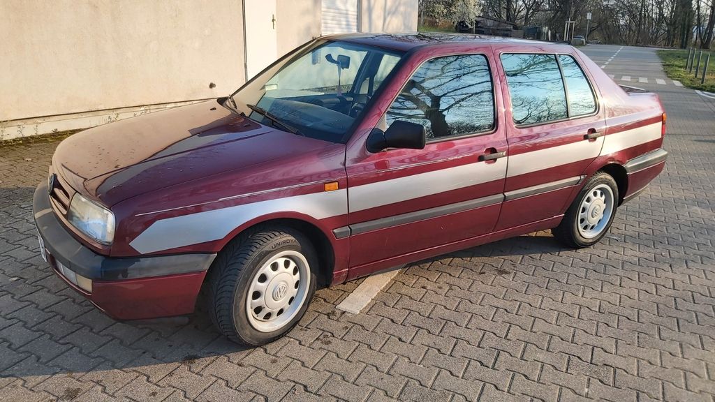 VW Vento 207.000 km 2.000 &euro; Stuttgart 70376