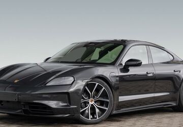 Porsche Taycan 7.900 km 121.300 &euro; Reutlingen 72770