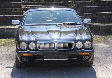 Jaguar Daimler 150.000 km 34.999 &euro; Heppenheim 64646