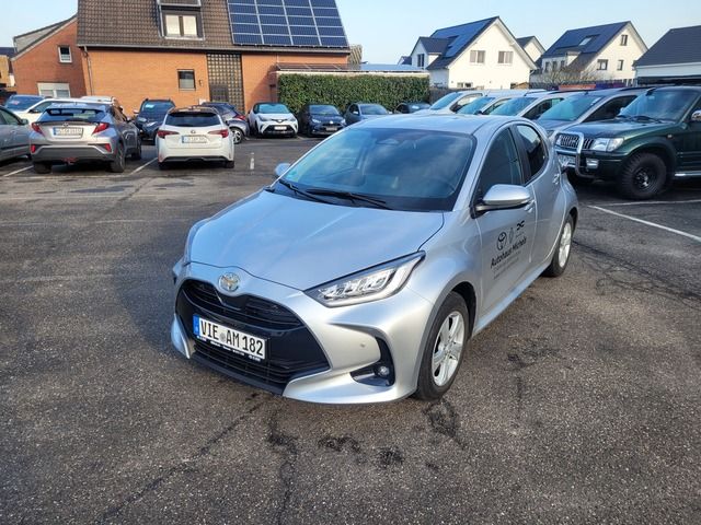 Toyota Yaris 3.500 km 25.480 &euro; Viersen 41748