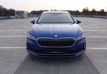 Skoda Superb 2.500 km 52.960 &euro; München 80686