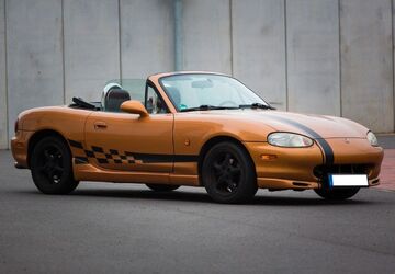 Mazda MX-5 167.000 km 5.799 &euro; Samtens 18573